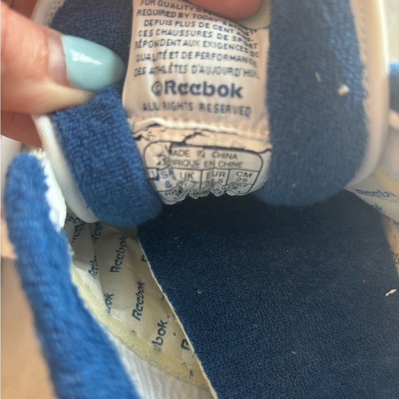 Reebok Classic Leather Sneakers – Y2K Retro Style - Picture 4 of 6